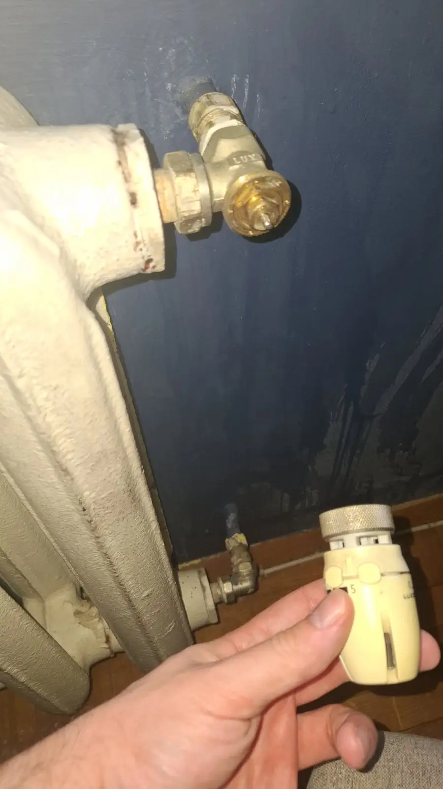 Обзавеждане и монтаж на радиатор