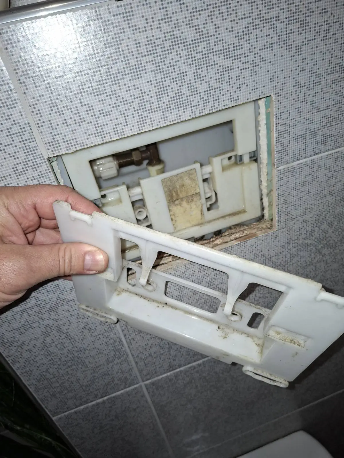 Смяна на пълнещ механизъм